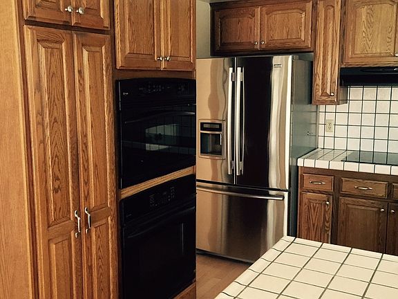 5th image of 500 Bristol Ct