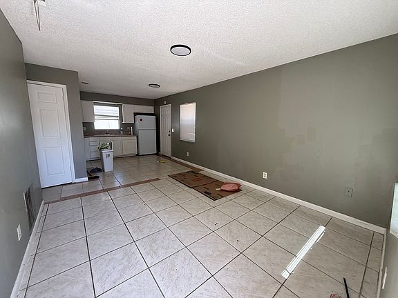 3rd image of 1726 E Idell St APT B