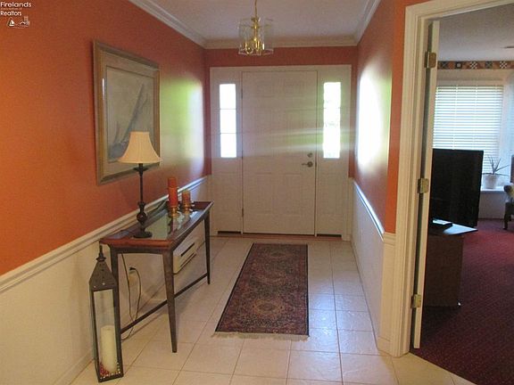 3rd image of 2107 Lakefield Dr