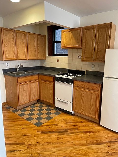 1st image of 120 Orchard St #O5