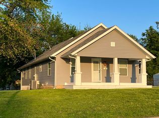 404 S Boston Ave, Bolivar, MO 65613