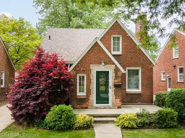2029 Hubbell St, Dearborn, MI 48128