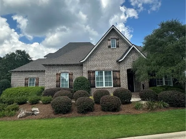 1611 Woodley Cir, Auburn, AL 36830