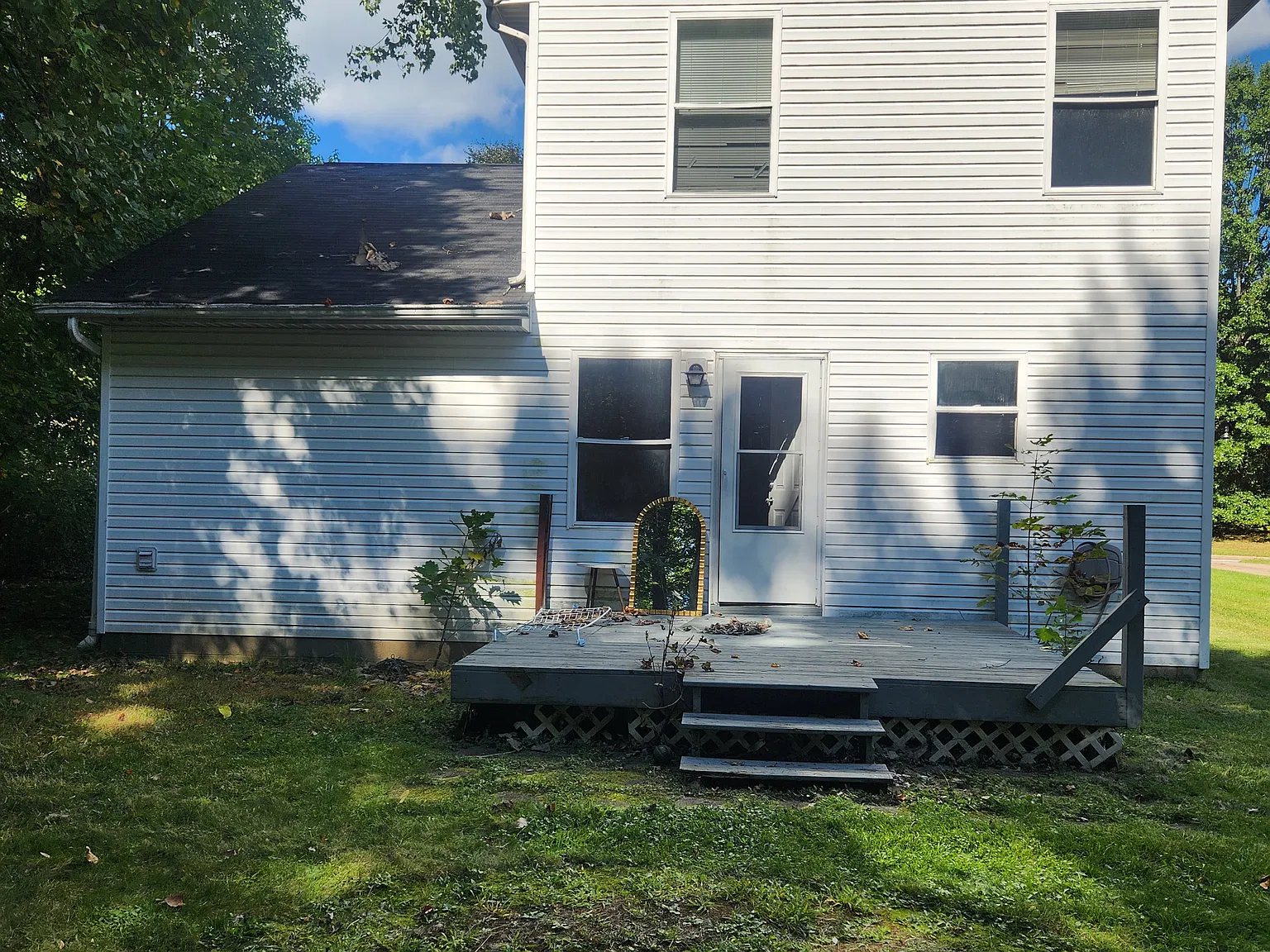3 bed, 1.5 bath, 1464 sqft, $1,800 — Photo 2