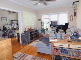 1323 W Touhy Ave #16, Chicago, IL 60626