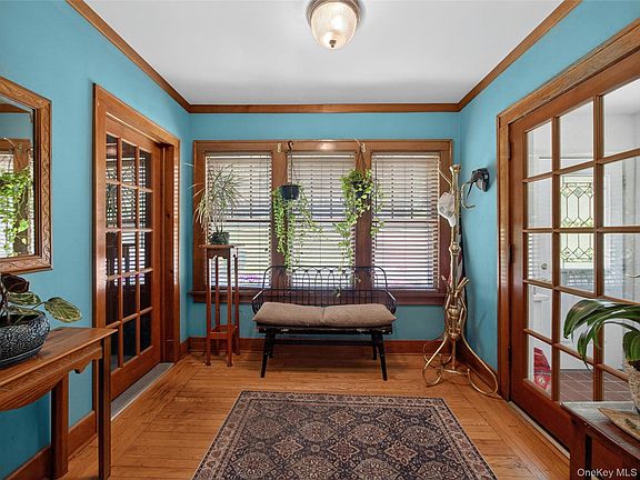 3rd image of 1 Lawrence Street