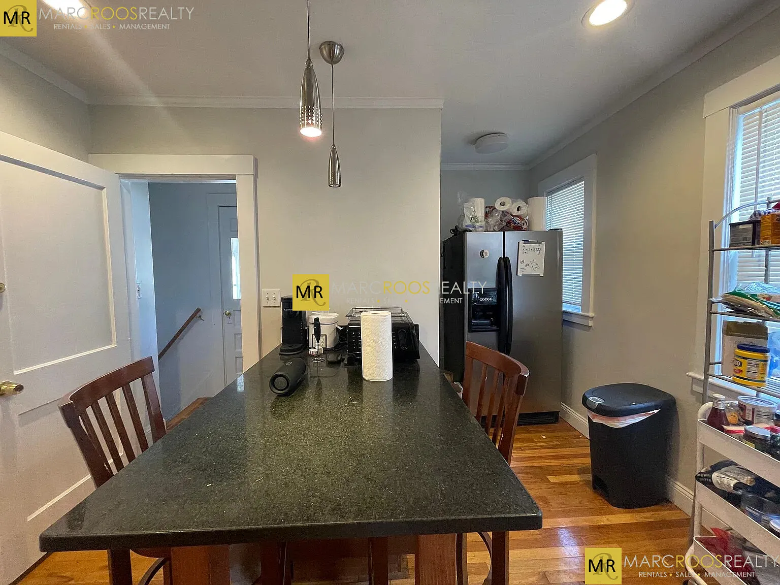 4 bed, 1.0 bath, $5,400 — Photo 3