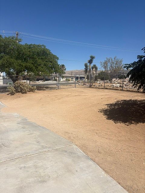 1st image of 7364 Palomar Ave