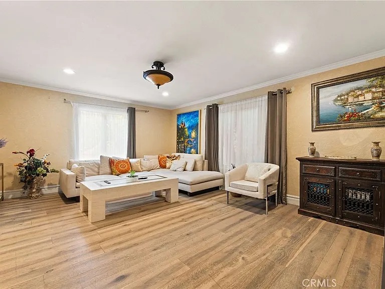 4007 Alta Mesa Studio Ctr — Photo 8
