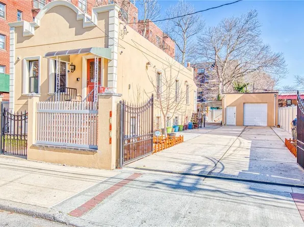 1255 E 52nd St, Brooklyn, NY 11234