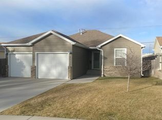2826 W B St, Torrington, WY 82240