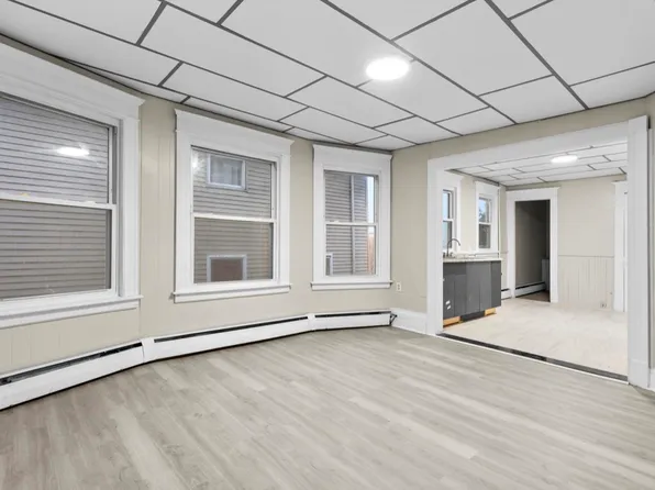 37 Plaza Ave Floor 2, Waterbury, CT 06710