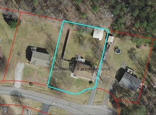 169 Scarlet Ln, Mount Airy, NC 27030