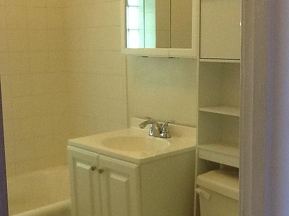 5th image of 3304 & 3306 Clinton Ave #2e & 3e