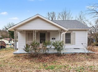 214 Wood St, Mount Holly, NC 28120