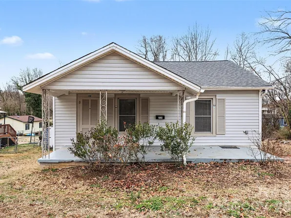 214 Wood St, Mount Holly, NC 28120