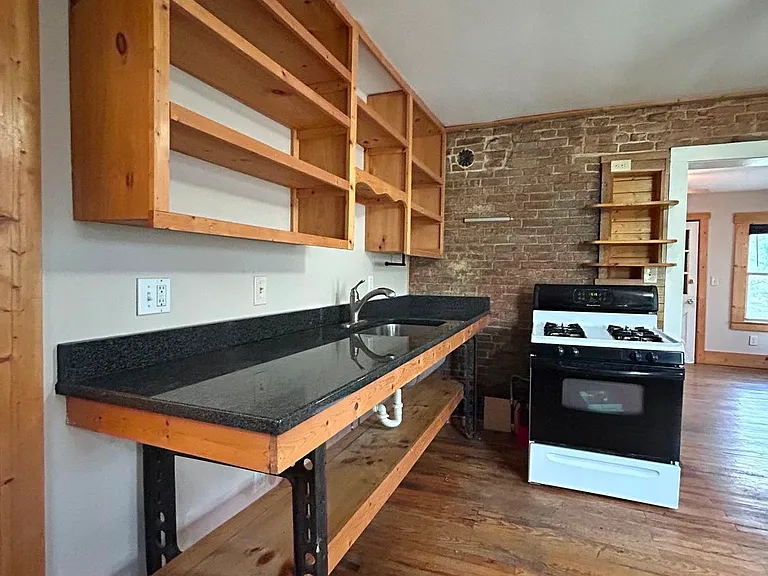 2809 Monroe Ave — Photo 11