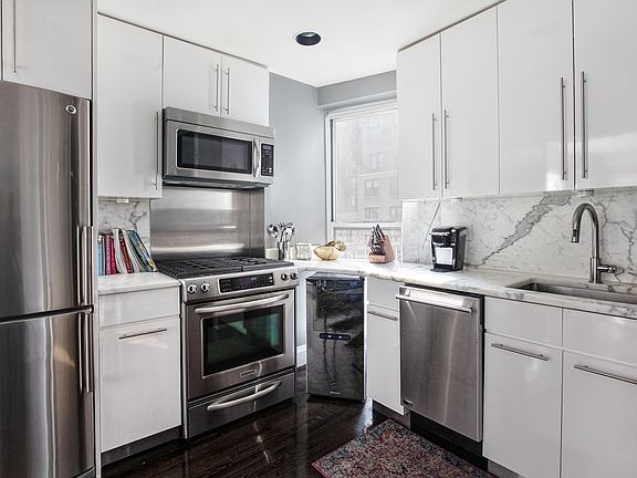 5th image of 126 W 73rd St APT 5D