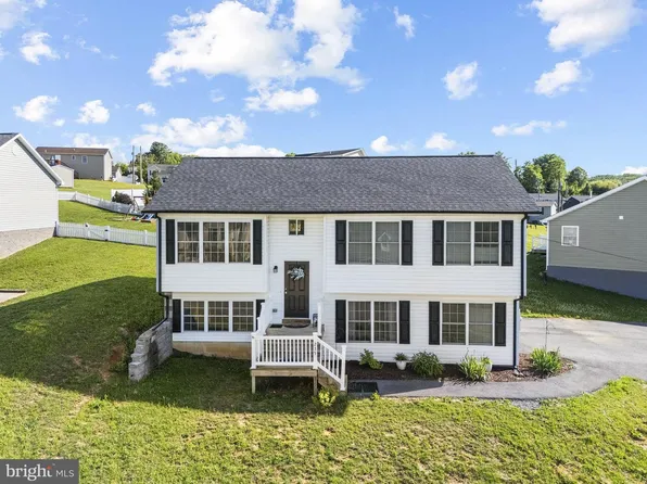 235 Locustdale Loop, Shenandoah, VA 22849