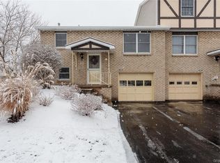 1145 Cunningham Dr, Victor, NY 14564