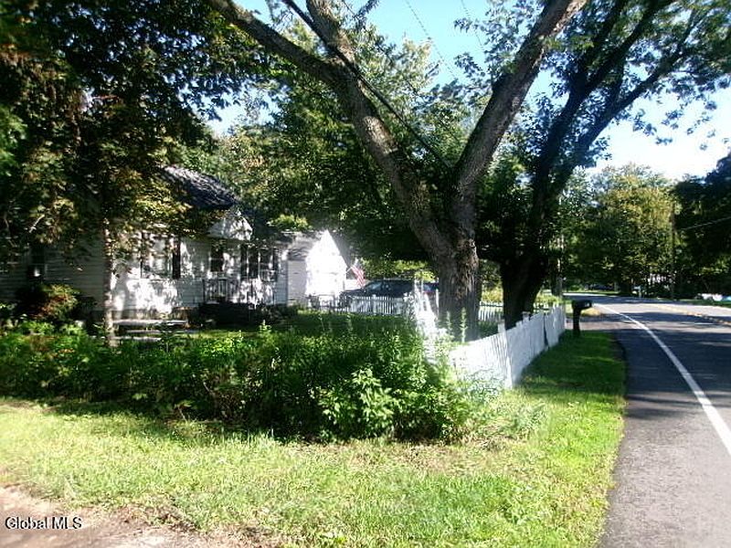 2nd image of 97 Charlton Road