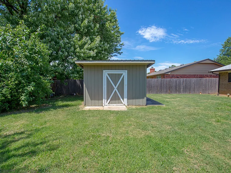 600 Kay Hill Ln — Photo 13