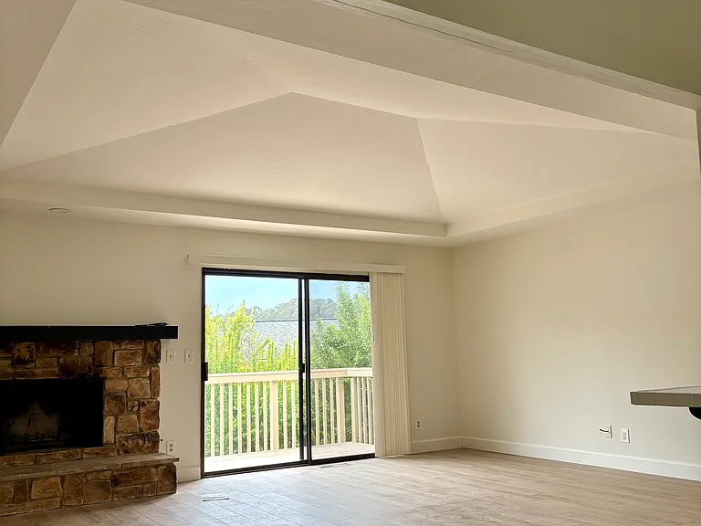 114 Falmouth Ct — Photo 8
