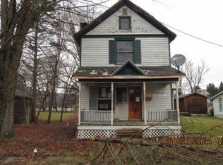 9 Nesmith St, Warren, PA 16365