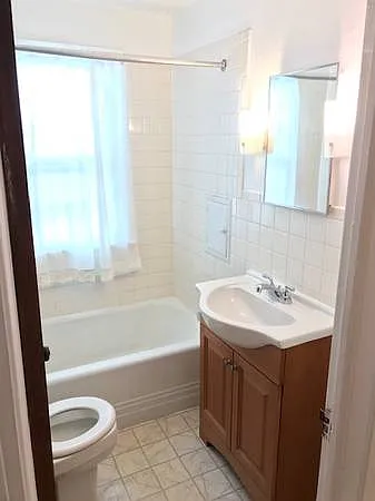 40 Claremont Ave — Photo 3