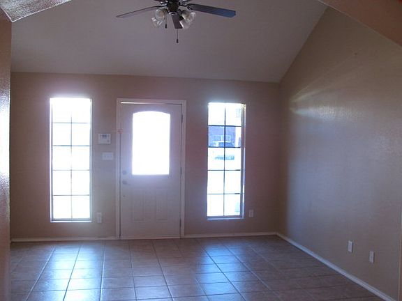 5th image of 1601 Res St