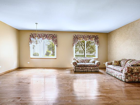 3rd image of 21053 W Aspen Ln