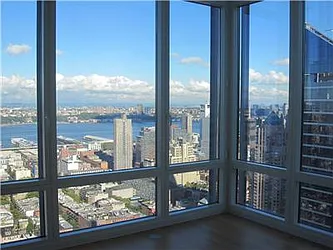 Rented by R New York