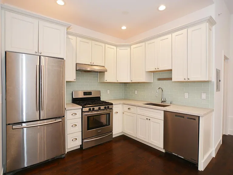 3769 Cesar Chavez #C — Photo 4