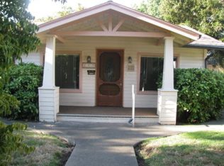 217 NE C St, Grants Pass, OR 97526