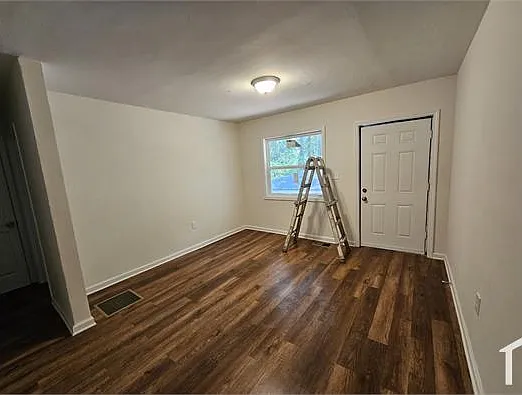 2 bed, 1326 sqft, $1,350 — Photo 3