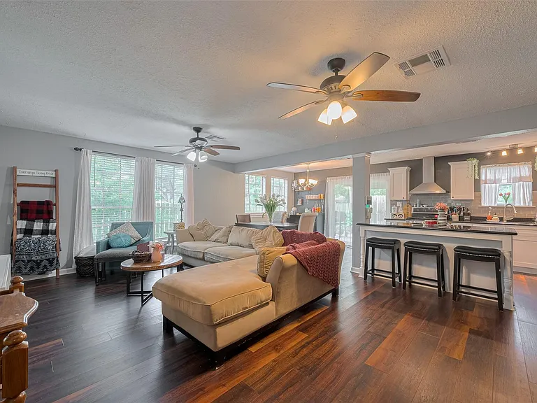 5514 Avenue M — Photo 8