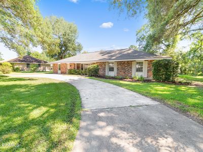 237 Oak Dr, Saint Martinville, LA, 70582