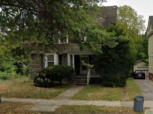 69 Hooker Ave, Poughkeepsie, NY 12601