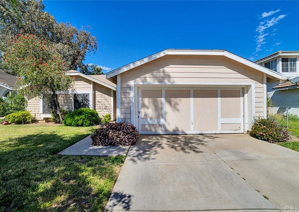 1st image of 14093 Ann Marie Ct