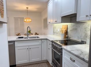 3402 Gardens East Dr APT 16A, Palm Beach Gardens, FL 33410