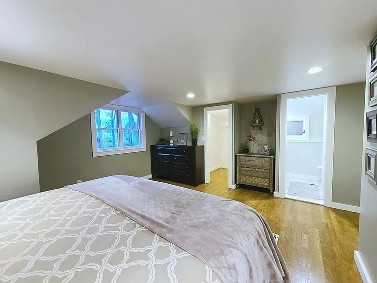 25 Burdette Ave — Photo 10