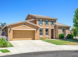 1324 N Minden Ct, Visalia, CA