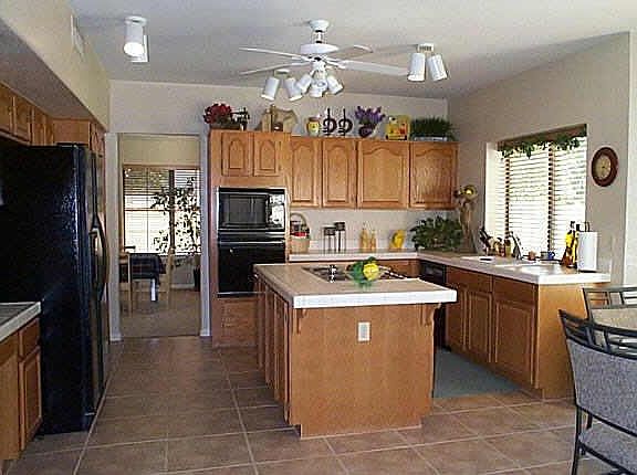 2nd image of 1014 W SHERRI Drive #!WOW!