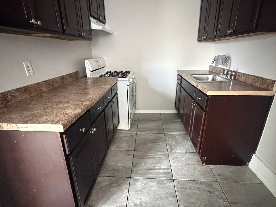 435-441 Westminster Ave #A3