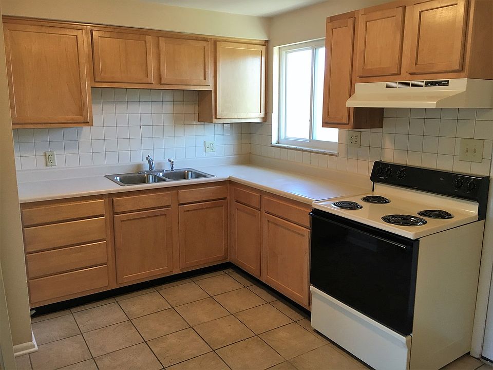 Fairglade Apartments 3601 Maize Rd Columbus OH Zillow