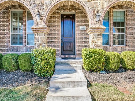 2nd image of 5064 Heritage Oaks Dr
