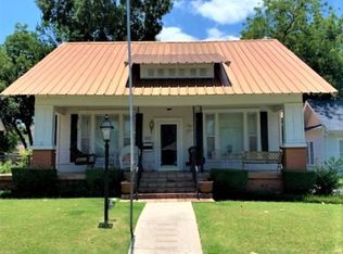 922 SW McLish St, Ardmore, OK 73401