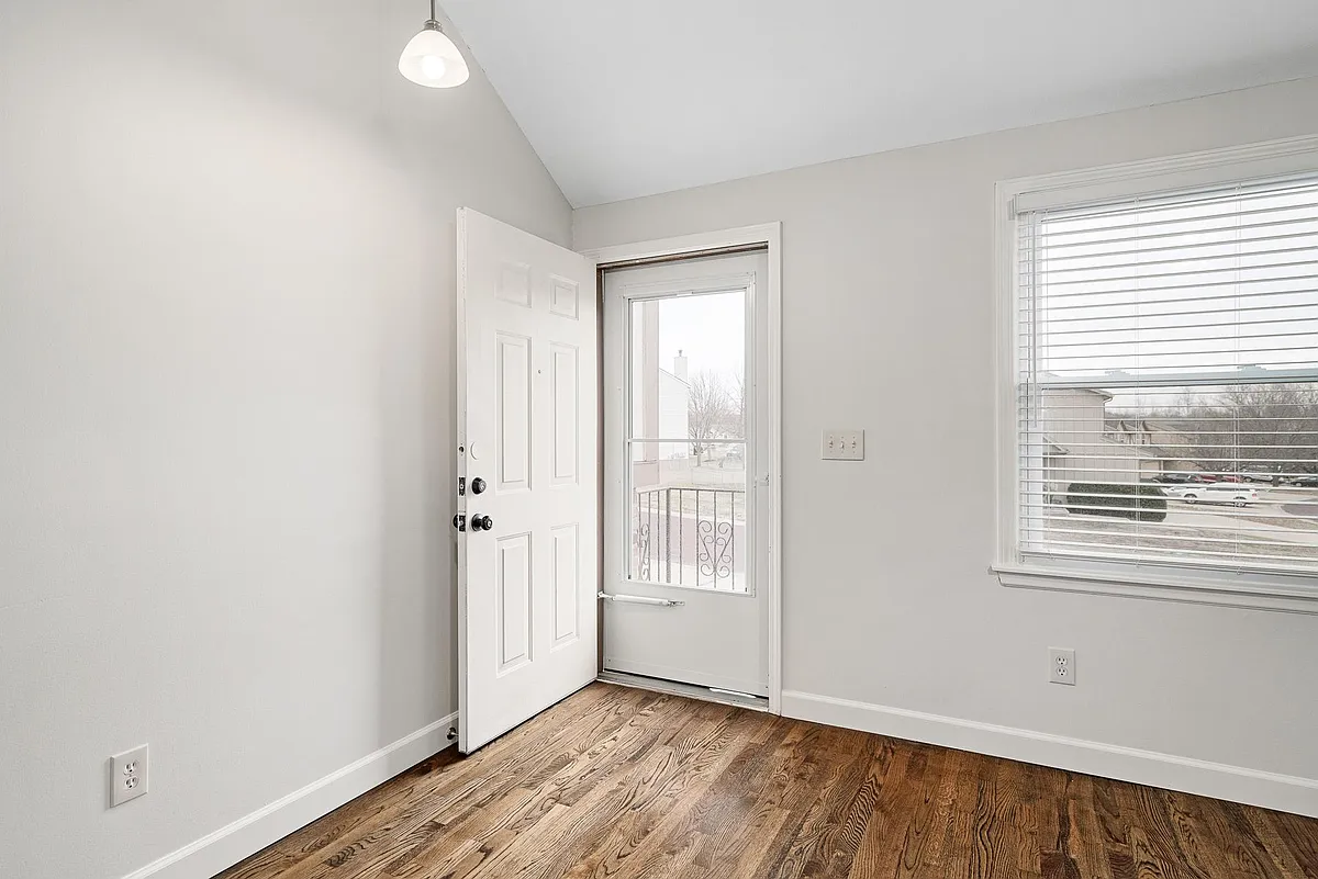 Building Photo - 6652 W 151st Pl