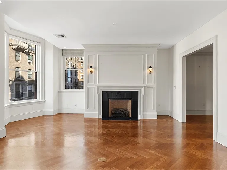 20 Beacon St #4 — Photo 5