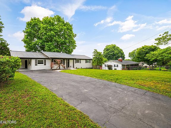 4th image of 3420 Burwood Rd